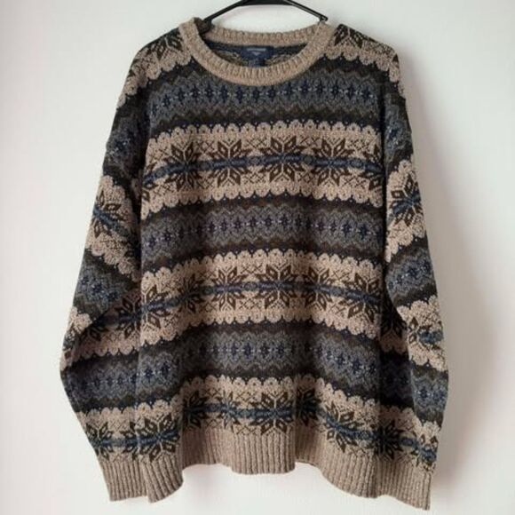 Dockers Men's Knit Sweater with Snowflakes Dark Colors Size Large - Picture 1 of 4